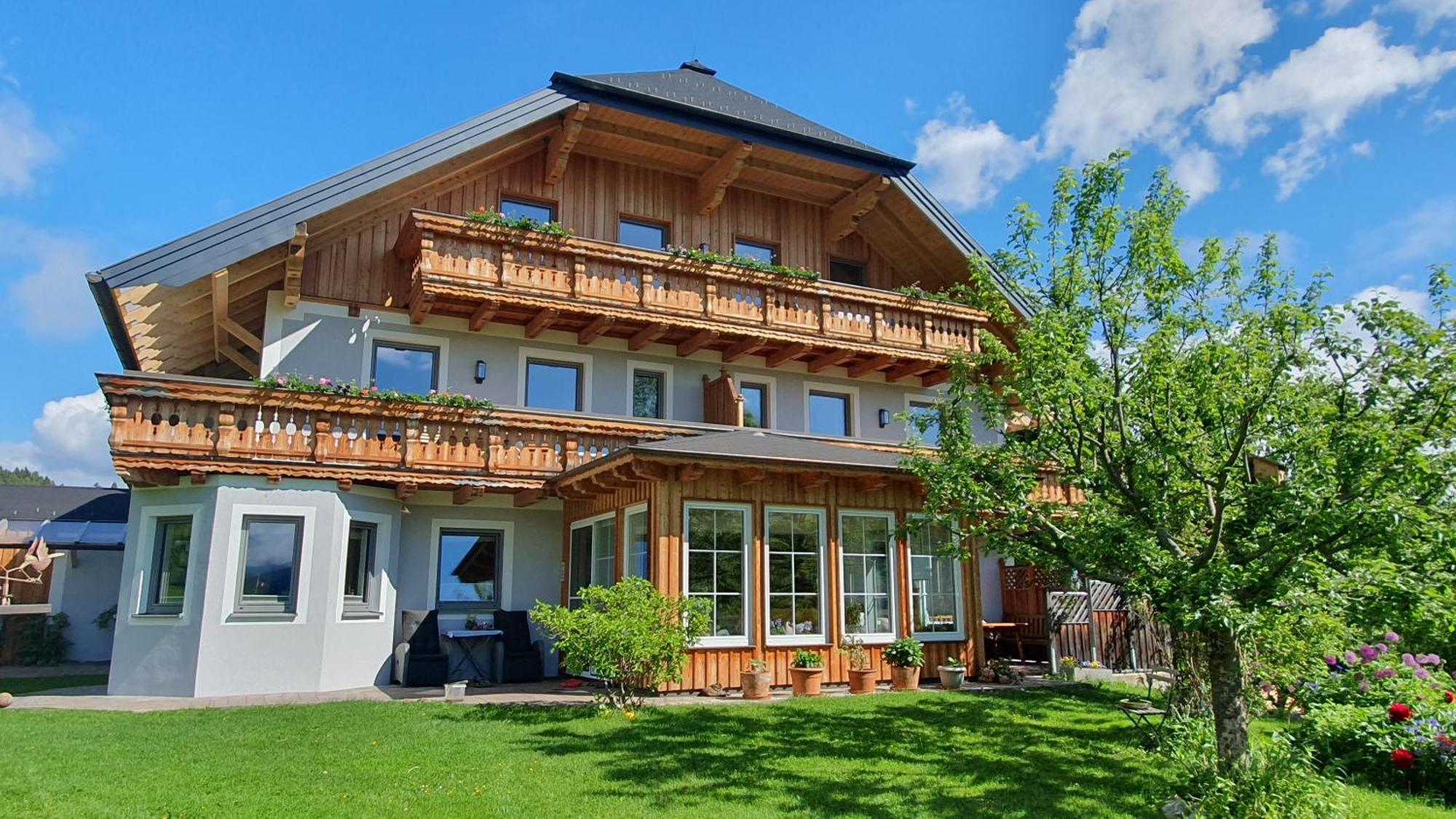 Ferienwohnungen Haus-Holzer Mauterndorf  Exterior foto